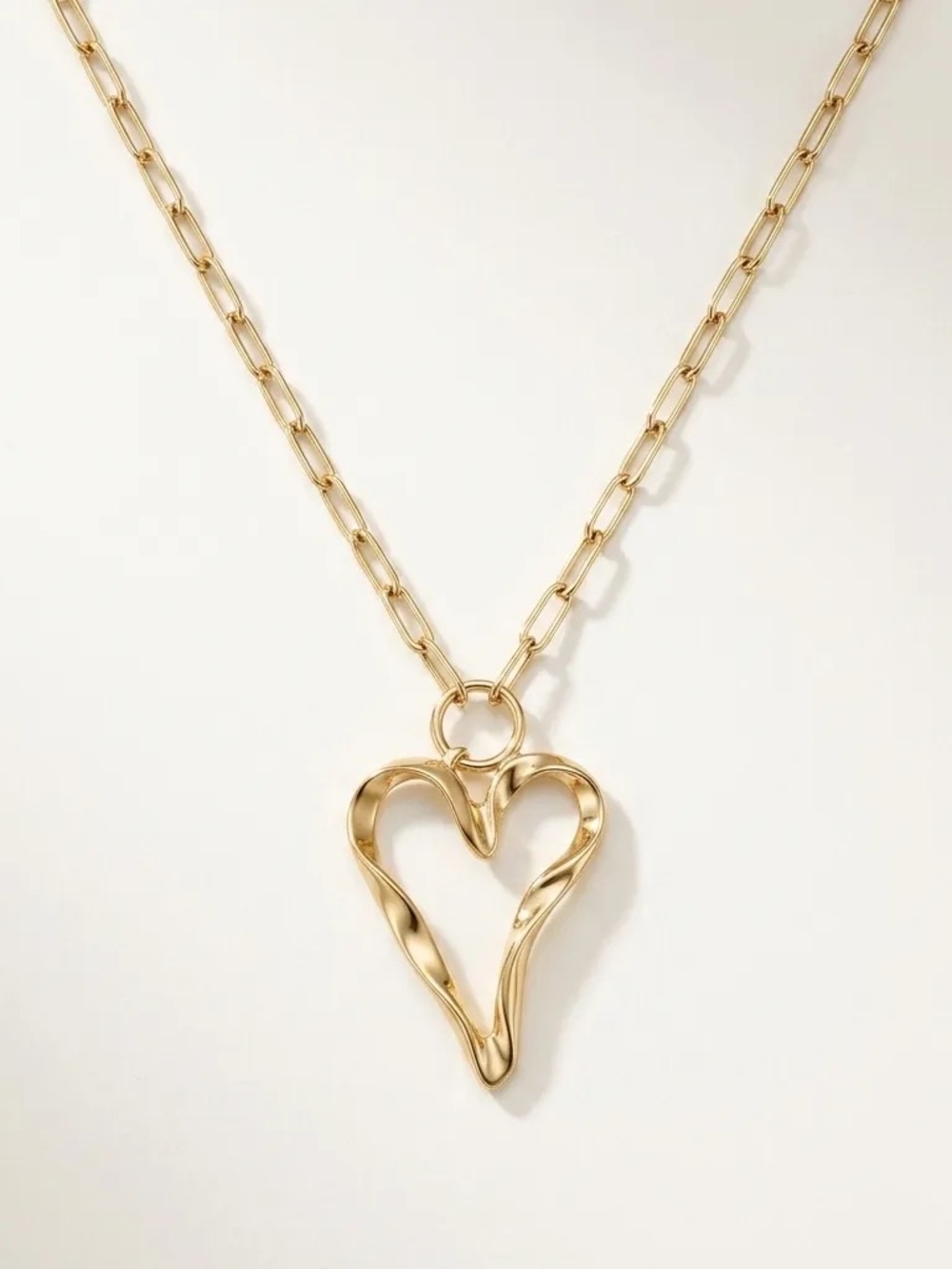 Gold Heart Pendant Necklace - Elegant Women’s Jewelry
